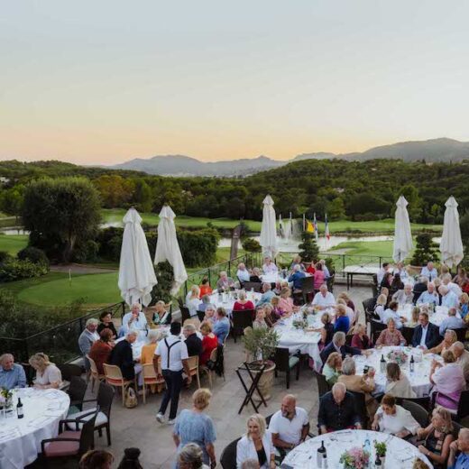 Le&#x20;Royal&#x20;Garden&#x20;ouvert&#x20;le&#x20;soir